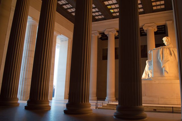 Lincoln Memorial in morning light · 09